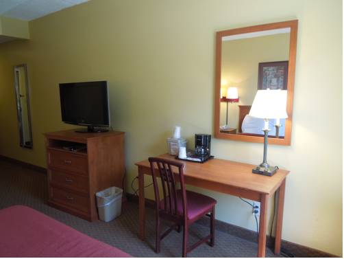 Imagen de la habitación del Hotel M Mount Pocono. Foto 14