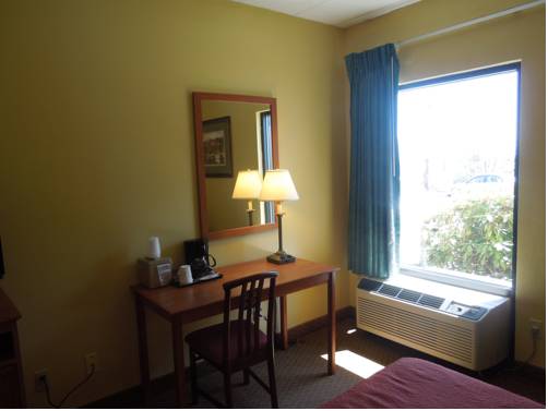 Imagen de la habitación del Hotel M Mount Pocono. Foto 16
