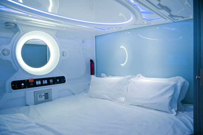 Imagen de la habitación del Hotel M Qube. Foto 7