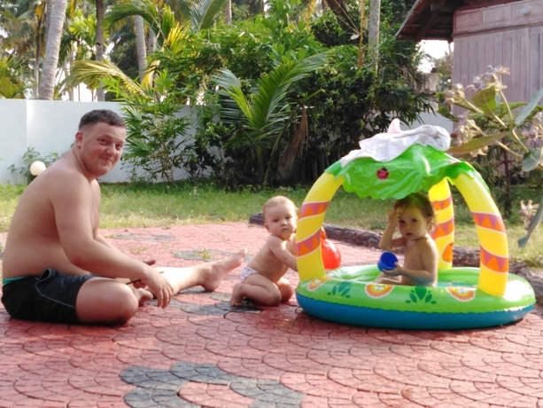 Imagen de los exteriores del Hotel M R Beach and Cottages. Foto 12