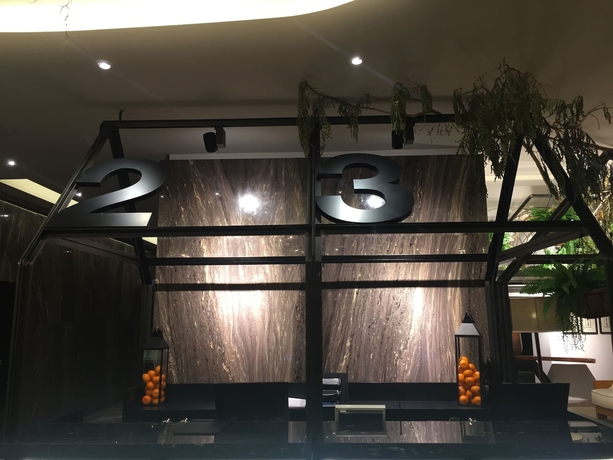 Imagen de los interiores del Hotel M Roof and Residences. Foto 16