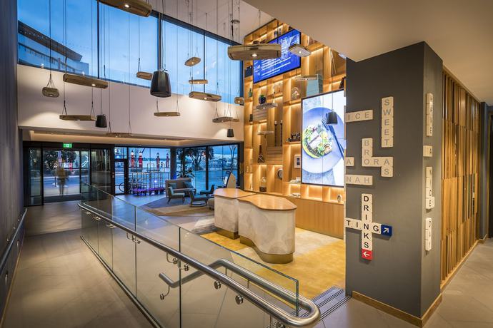 Imagen de los interiores del Hotel M Social Auckland. Foto 12