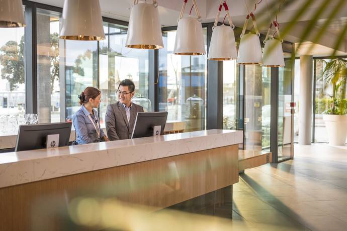 Imagen de los interiores del Hotel M Social Auckland. Foto 14