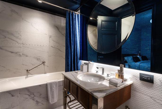 Imagen de la habitación del Hotel M Social Paris Opera. Foto 15