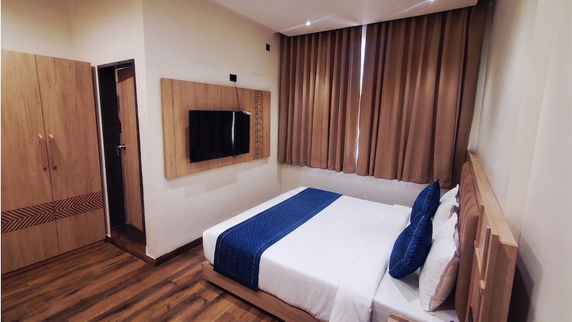 Imagen de la habitación del Hotel M Square Express, Jabalpur. Foto 9