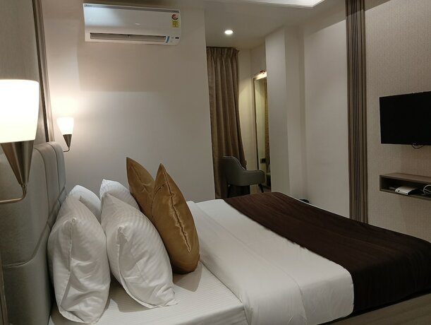 Imagen general del Hotel M Square Premier, a unit of BK Castles. Foto 3