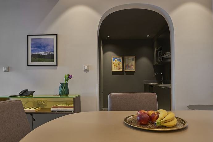 Imagen de la habitación del Hotel M Suite, Dar El Be&iuml;da. Foto 9