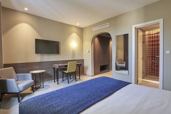 Imagen de la habitación del Hotel M Suite, Dar El Be&iuml;da. Foto 11