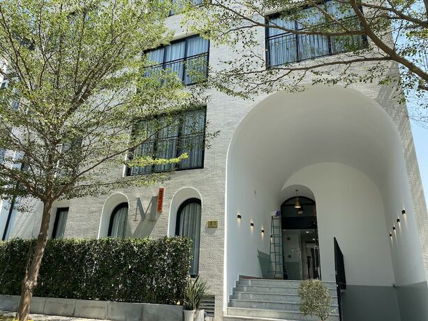 Imagen general del Hotel M Village The Compound. Foto 15