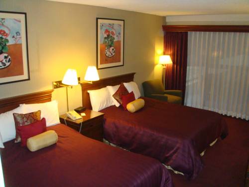Imagen de la habitación del Hotel M & Conference Center. Foto 5