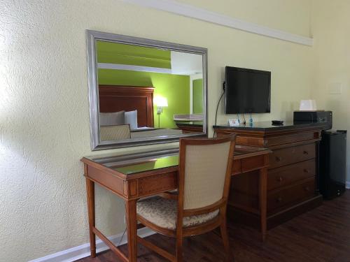 Imagen de la habitación del Hotel M & Conference Center. Foto 4