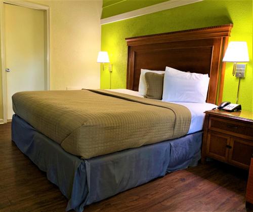 Imagen de la habitación del Hotel M & Conference Center. Foto 6