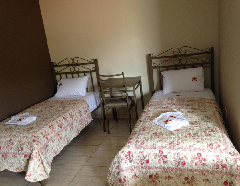 Imagen general del Hotel M & S. Foto 16