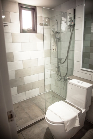 Imagen de la habitación del Hotel M1 Maharaj. Foto 10