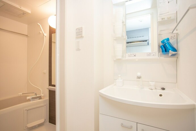 Imagen de la habitación del Hotel M-1 Osaka Tsukamoto. Foto 14