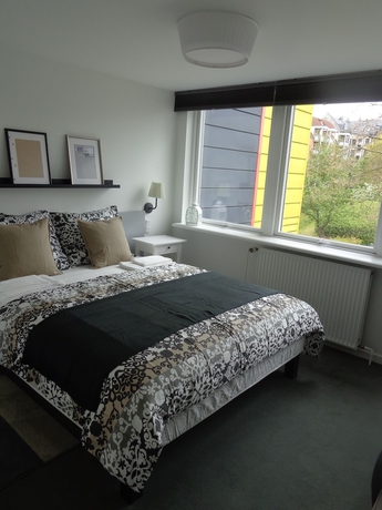 Imagen de la habitación del Hotel M18. Foto 10