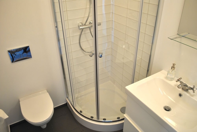 Imagen de la habitación del Hotel M18. Foto 14