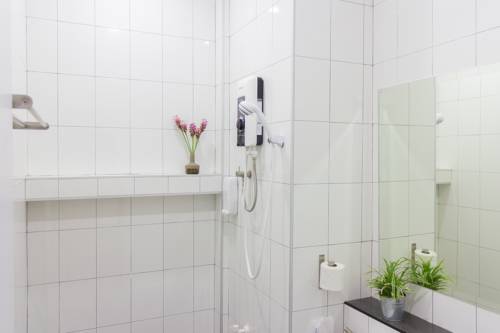 Imagen de la habitación del Hotel M2. Foto 5