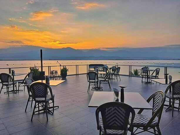 Imagen general del Hotel M2 Waterside. Foto 12