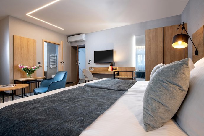 Imagen de la habitación del Hotel M29. Foto 8