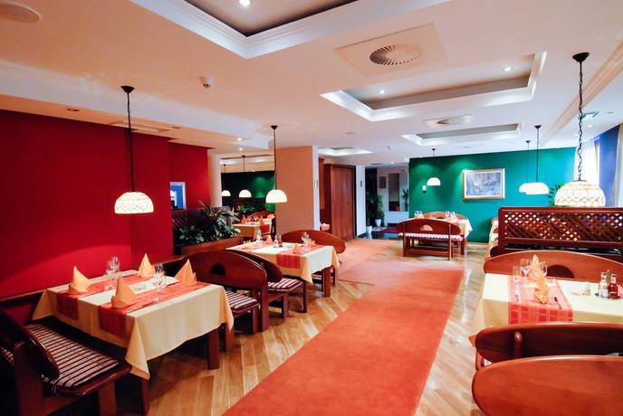 Imagen del bar/restaurante del Hotel M3. Foto 4