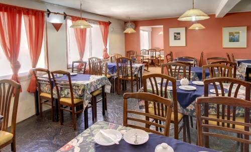 Imagen general del Hotel M382 Bariloche. Foto 8