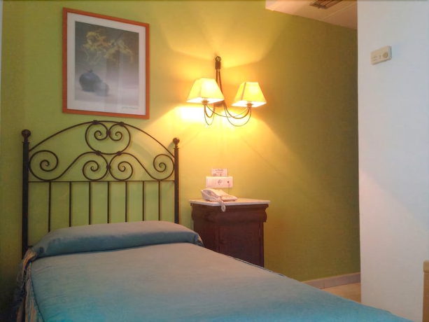 Imagen de la habitación del Hotel MAESTRE. Foto 4