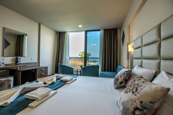 Imagen de la habitación del Hotel MAGNIFIC. Foto 1