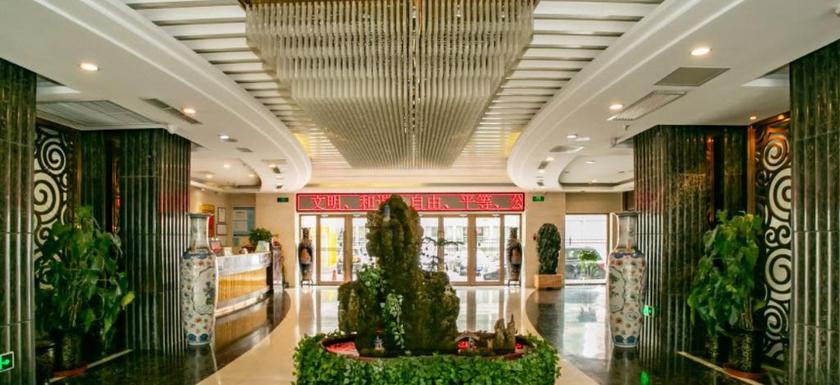 Imagen de los interiores del Hotel MAIJISHAN HOTEL. Foto 12