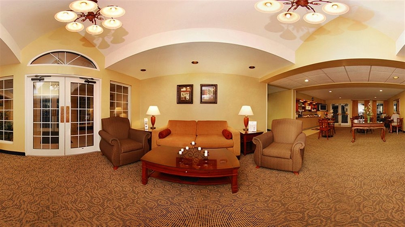 Imagen de los interiores del Hotel MAINSTAY SUITES, North Fayette Township. Foto 13