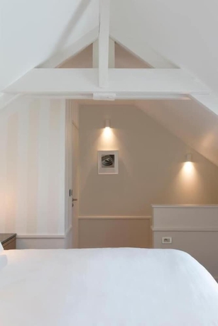 Imagen de la habitación del Hotel MAISON BORR&Egrave;ZE. Foto 2