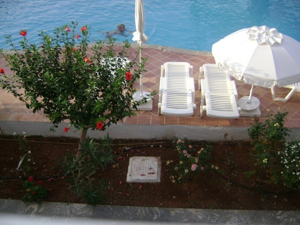 Imagen general del Hotel MALIEVI VILLA. Foto 2