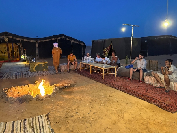 Imagen de la habitación del Hotel MAMA Merzouga Camp. Foto 12