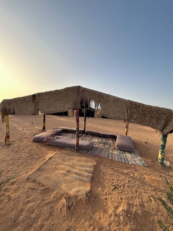 Imagen de la habitación del Hotel MAMA Merzouga Camp. Foto 13