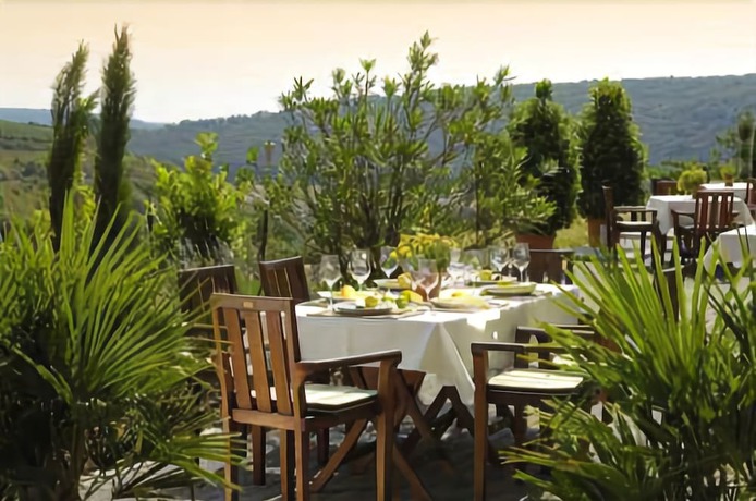 Imagen del bar/restaurante del Hotel MANA LISA Boutiquehotel. Foto 7