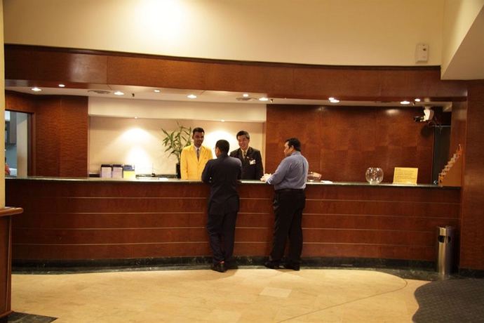 Imagen de los interiores del Hotel MANDARIN COURT. Foto 16
