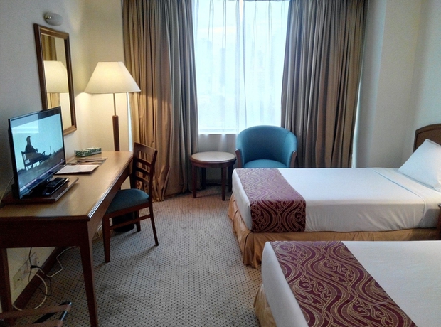 Imagen de la habitación del Hotel MANDARIN COURT. Foto 14