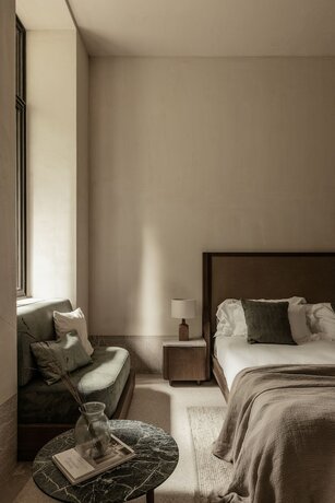 Imagen de la habitación del Hotel MANNA Arcadia. Foto 18