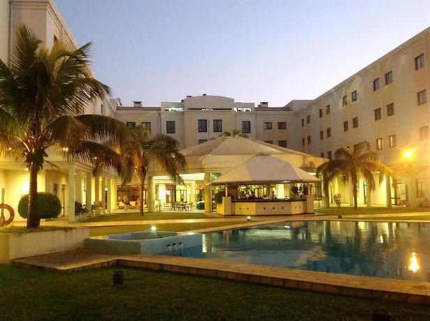 Imagen de la piscina del Hotel MAPUTO VIP GRAND. Foto 9