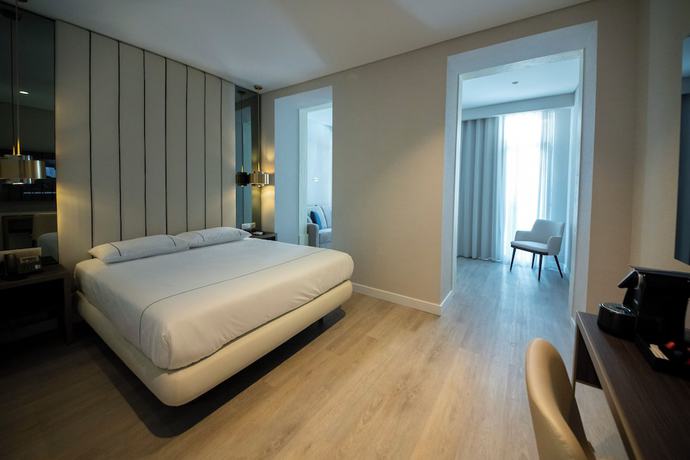 Imagen de la habitación del Hotel M'AR De AR Auria. Foto 10