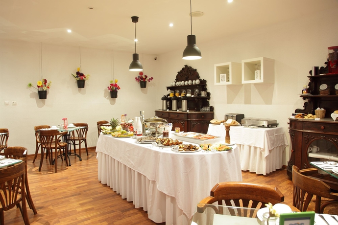 Imagen del bar/restaurante del Hotel MAR E SOL. Foto 3