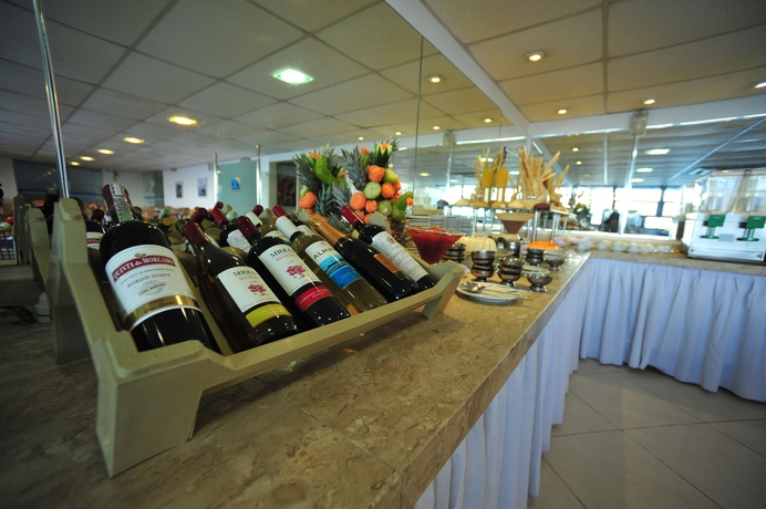 Imagen del bar/restaurante del Hotel MARAZUL, Salvador. Foto 4