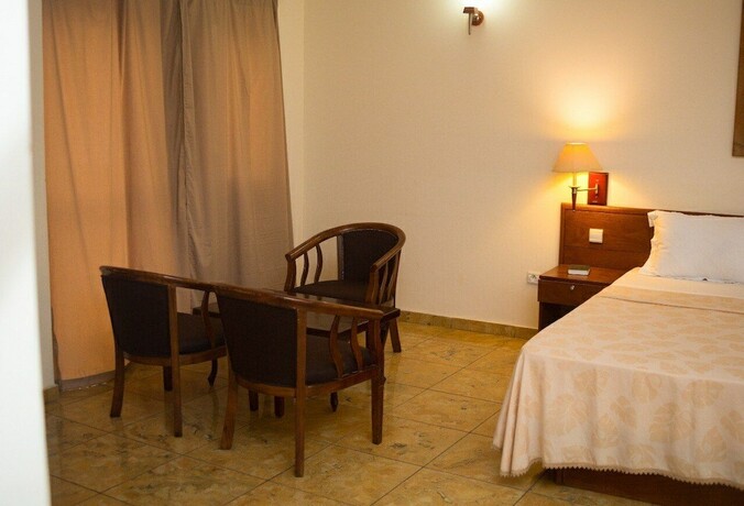 Imagen general del Hotel MARBELLA HOTEL. Foto 9