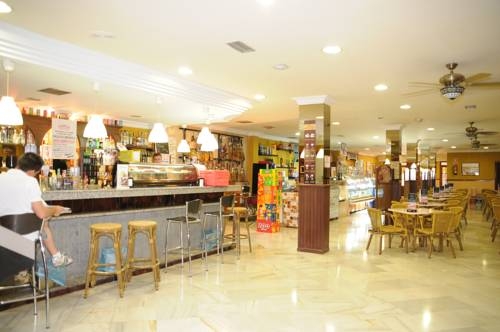 Imagen general del Hotel MARENGO. Foto 7