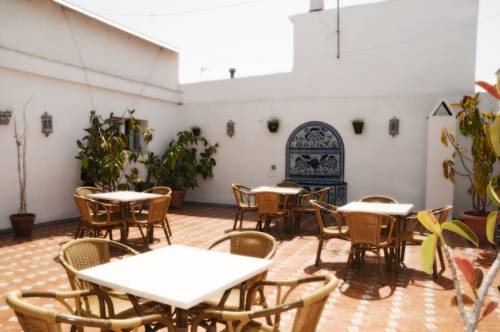 Imagen general del Hotel MARENGO. Foto 11