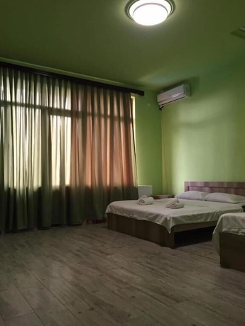 Imagen de la habitación del Hotel MARETI HOTEL. Foto 12