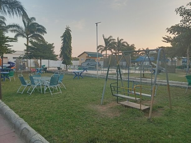 Imagen general del Hotel MARKDON VILLAGE HOTEL. Foto 6