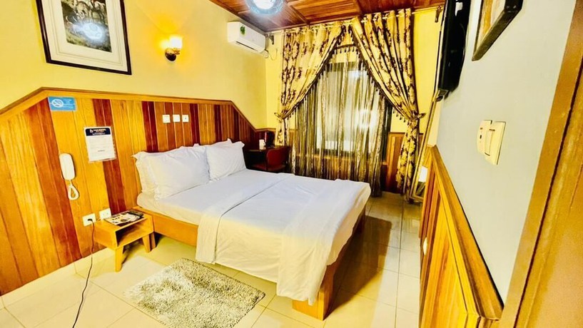 Imagen de la habitación del Hotel MARVEL HOTEL BUEA. Foto 10