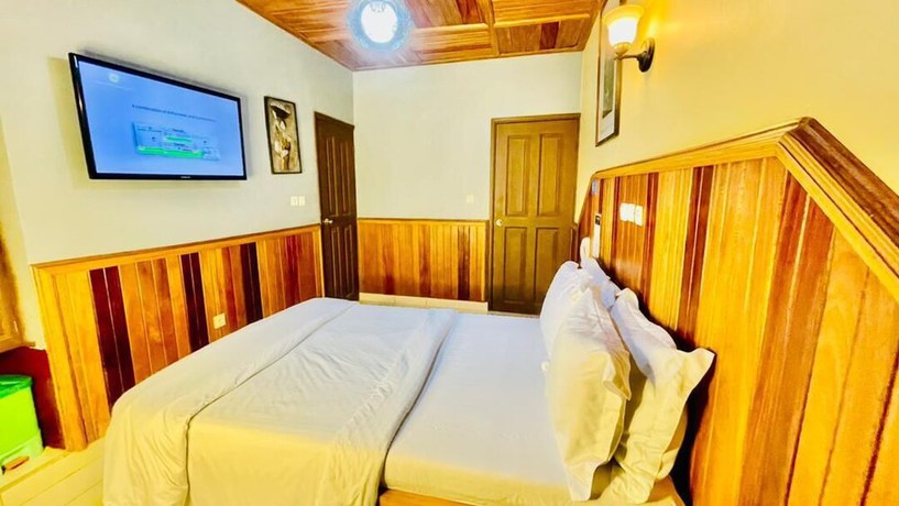 Imagen de la habitación del Hotel MARVEL HOTEL BUEA. Foto 18