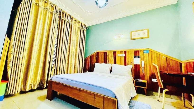 Imagen de la habitación del Hotel MARVEL HOTEL BUEA. Foto 19